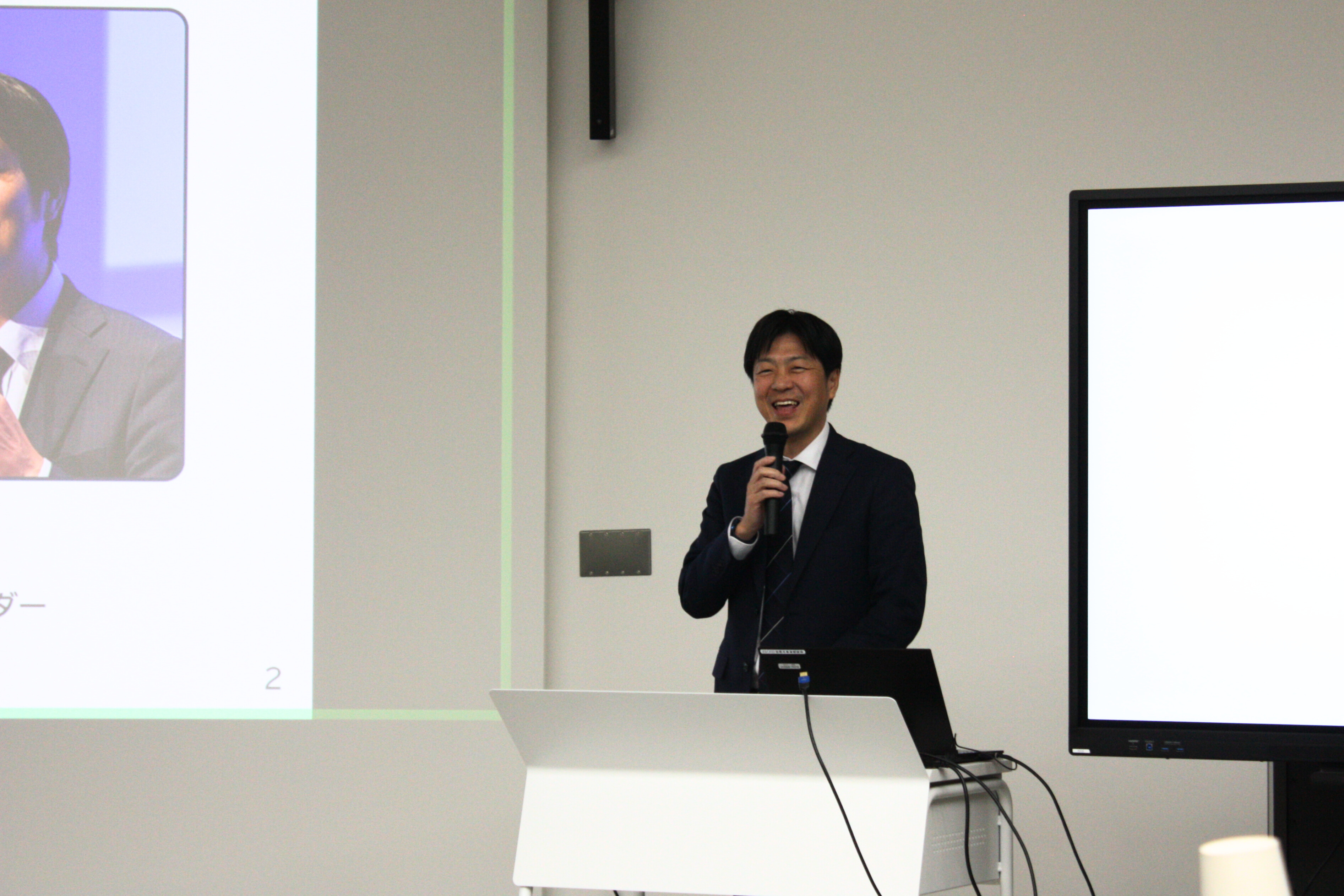 特別講演2_寺島課長(明るさ補正後).jpg